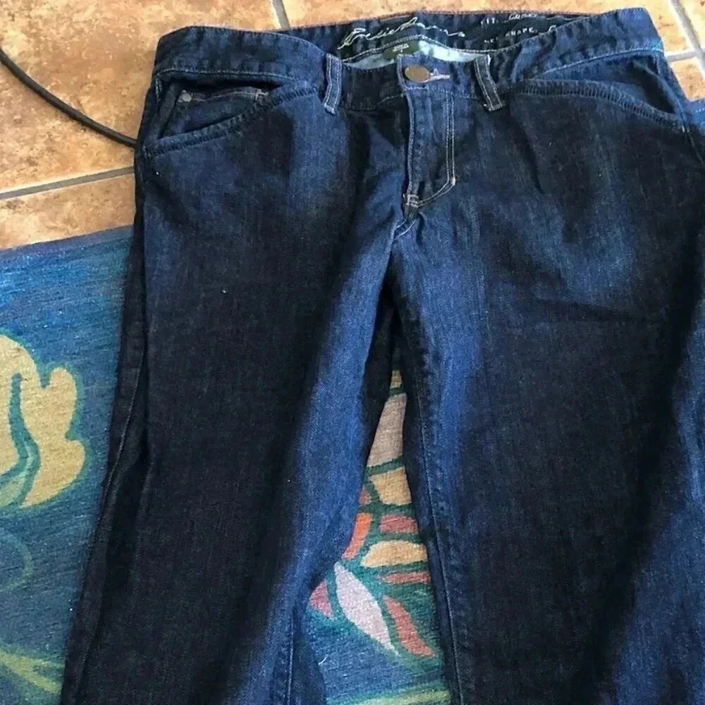 Eddie Bauer Curvy Capri Specially Dyed Dark Wash